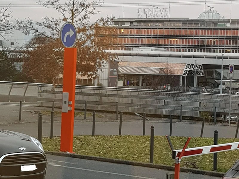 Parking space (Height + 2m - Outside)